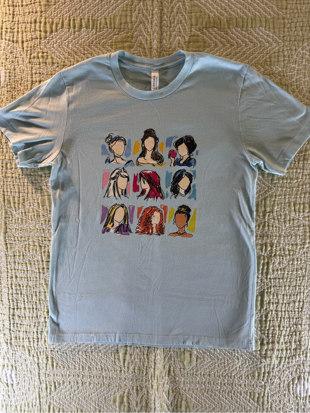 GUC Disney Princess Women's Med Light Blue Tee with Sketched Graphics